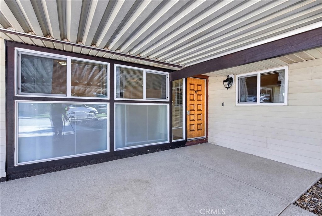 1039 W Avenue J6