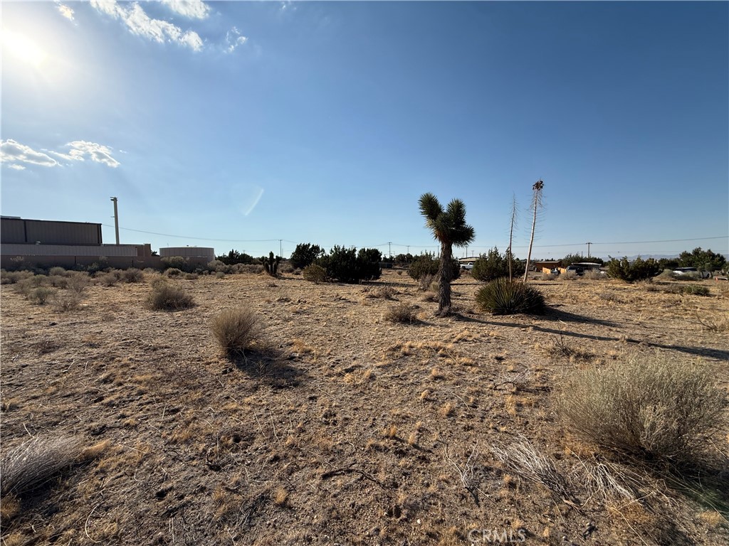 Nestled in the tranquil, rural expanse of Phelan, this versatile 1.01-acre parcel of unimproved land offers a rare opportunity for both residential and commercial possibilities. Ideally located just off Phelan Road, it provides easy access to the freeway and convenient trips into town, as well as nearby shopping centers and restaurants. Zoned PH/SD-COM and serviced by public water, the property offers flexibility for various uses—whether you envision establishing a business or building a brand-new, beautiful dream home with sweeping mountain views. This is a prime canvas for your vision, combining peaceful surroundings with excellent accessibility.