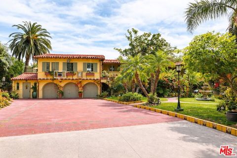 Photo of 1570 Melwood Drive #Guesthouse, Glendale, CA 91207 (MLS # 26704775)