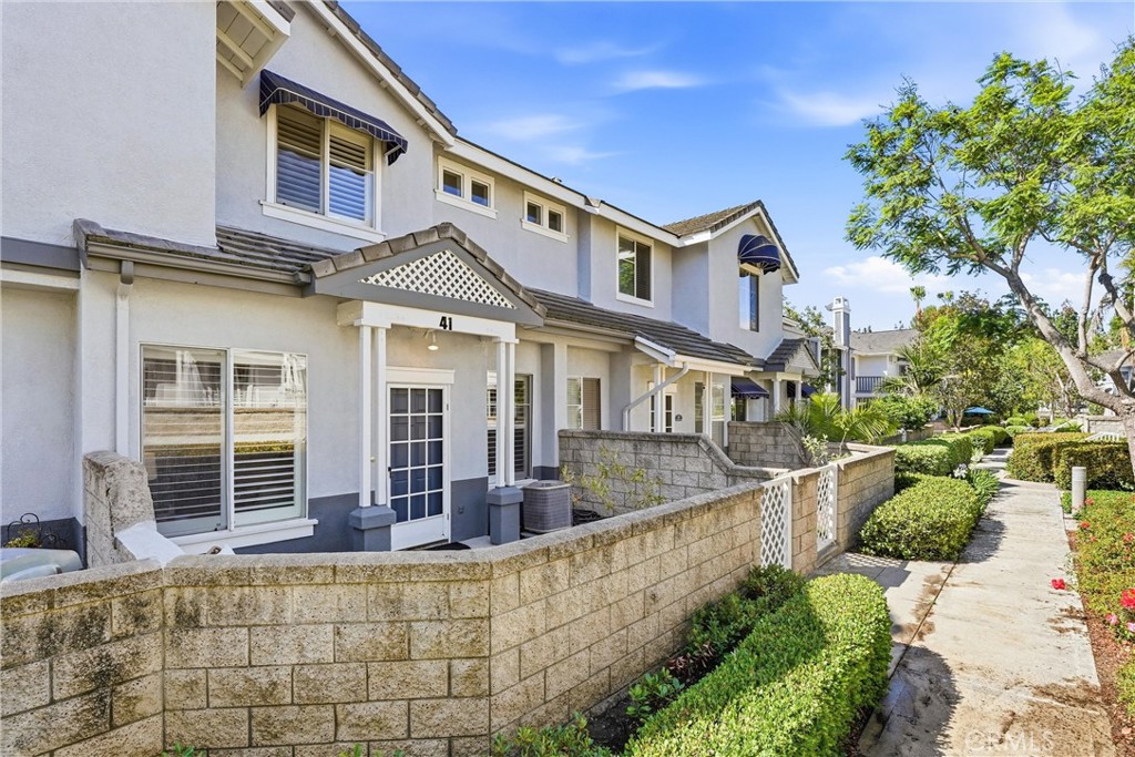 41 Carlsbad Lane