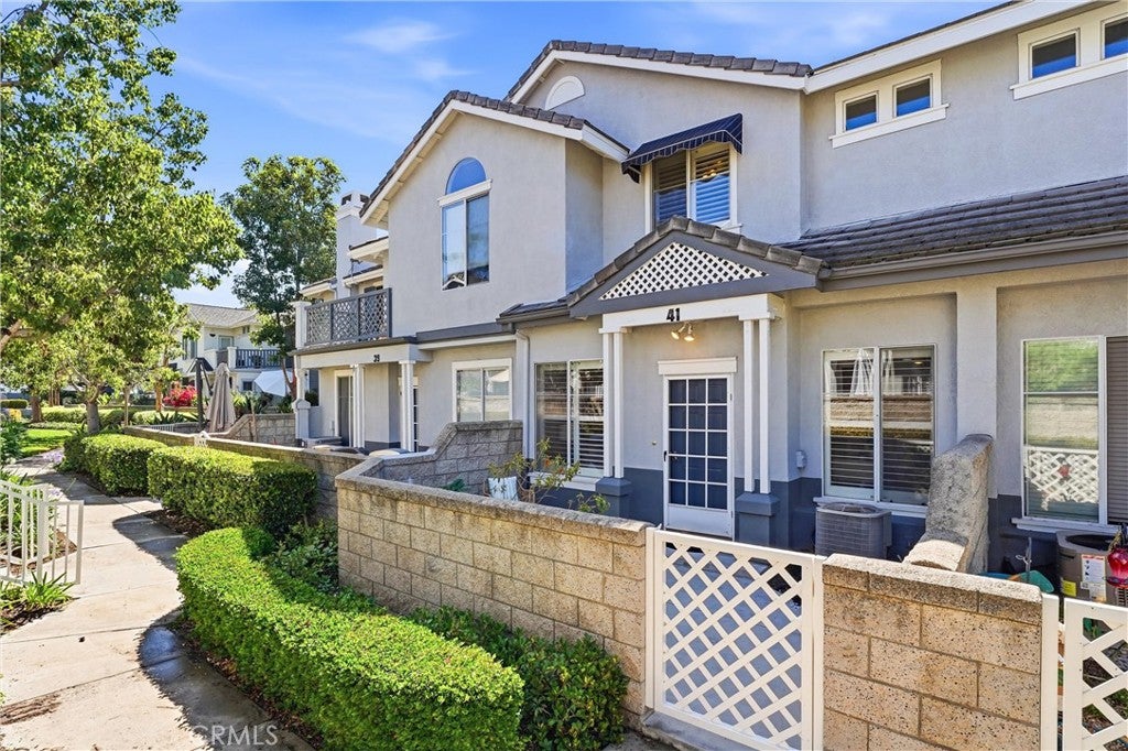 41 Carlsbad Lane