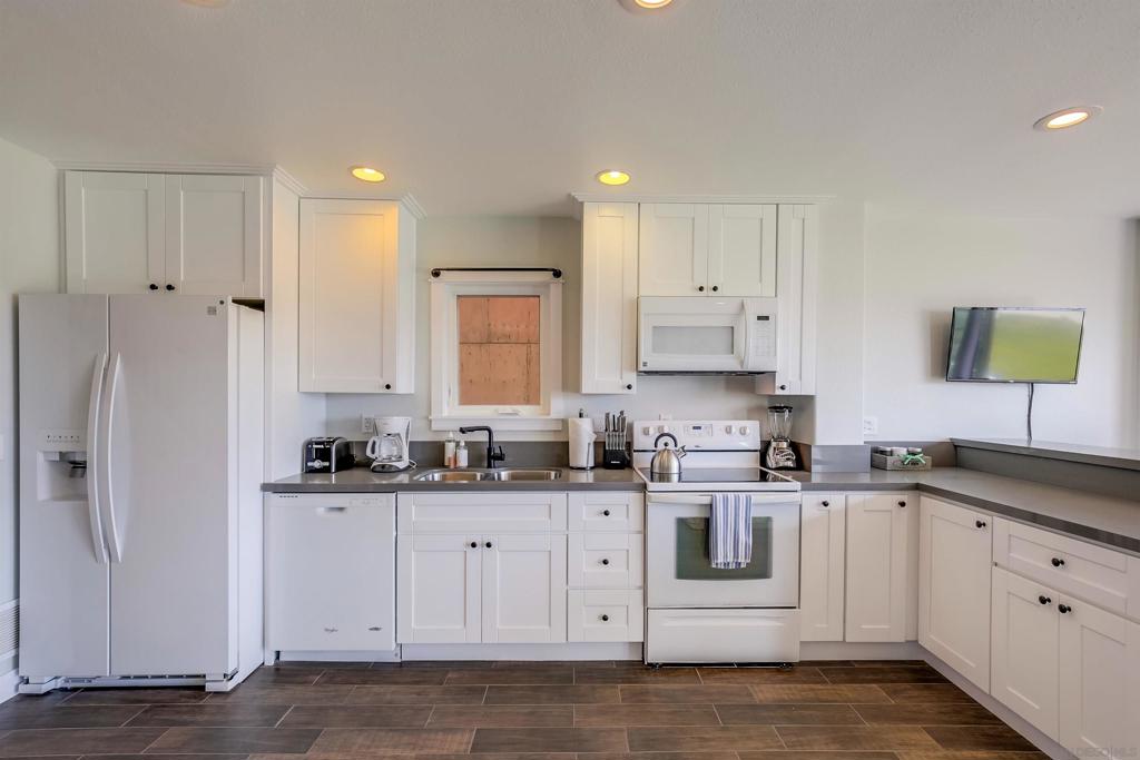 Mission Beach - Residential Income