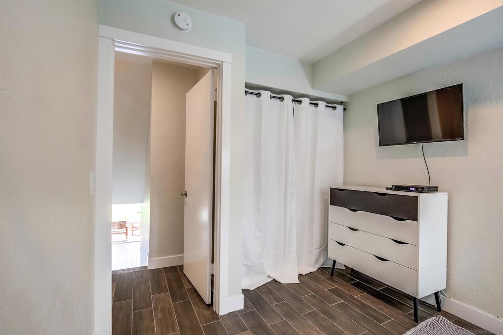 Mission Beach - Residential Income