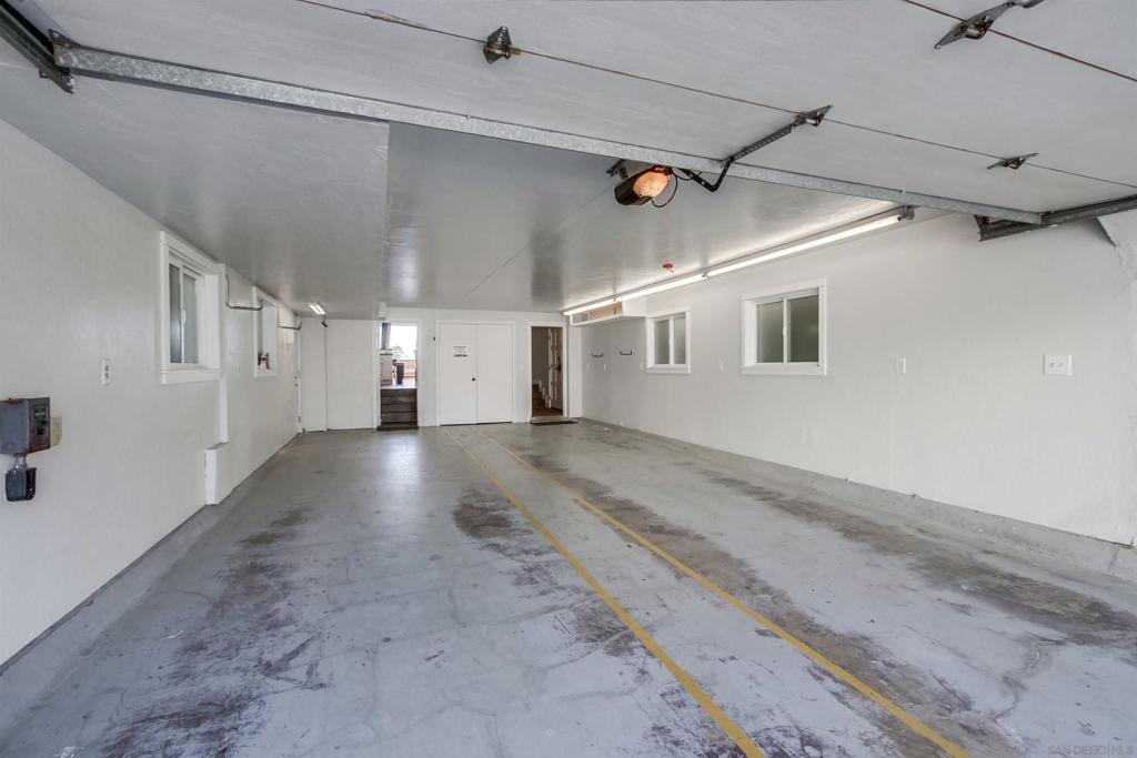 Mission Beach - Residential Income