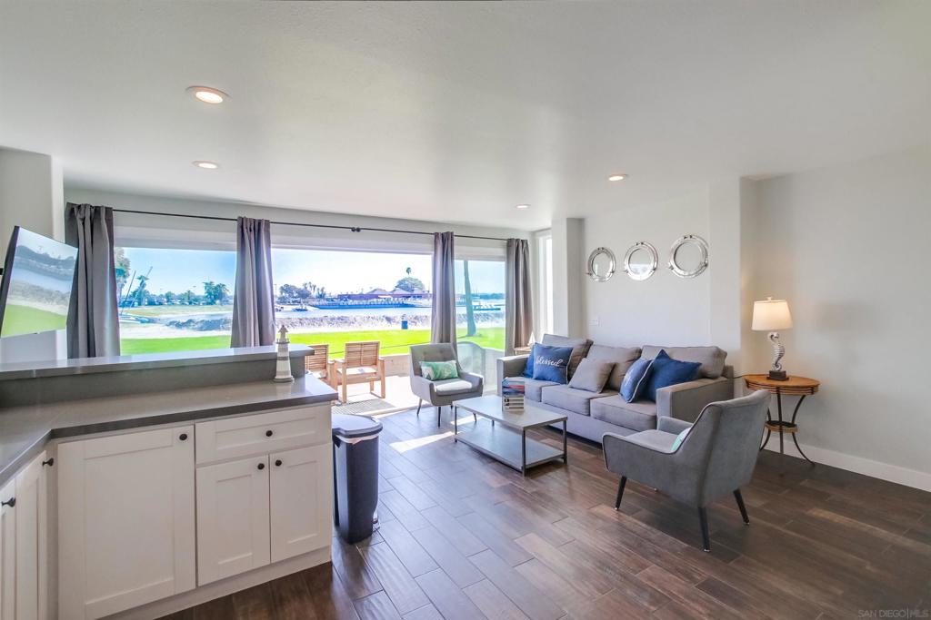 Mission Beach - Residential Income