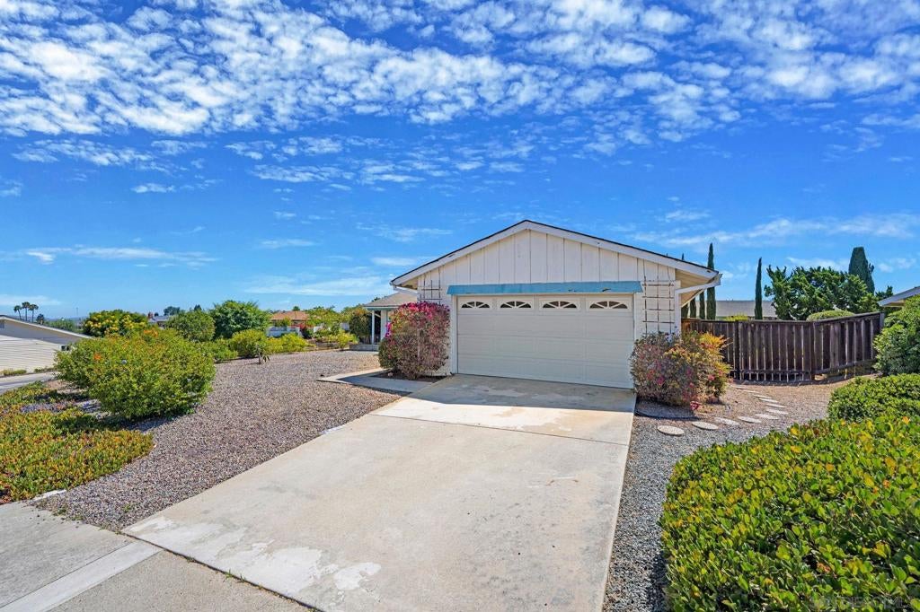 16371 Bernardo Oaks Dr