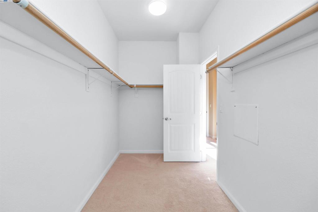 HAYWARD - Residential