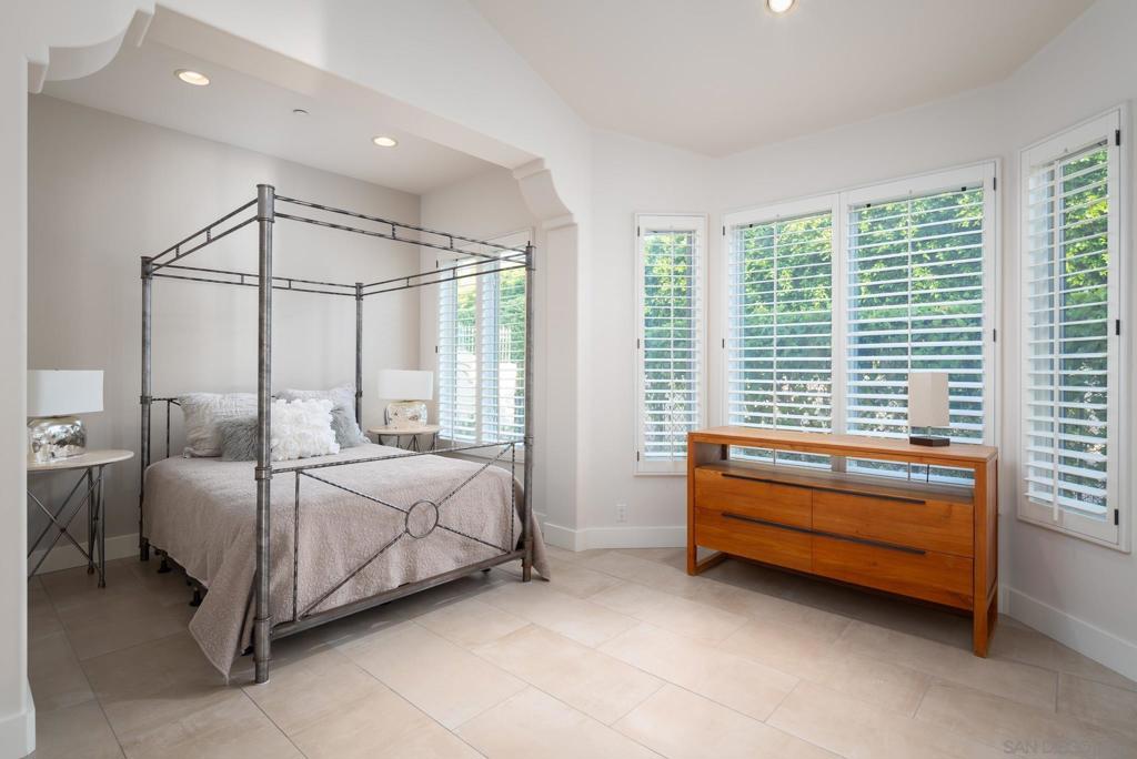 Rancho Santa Fe - Residential