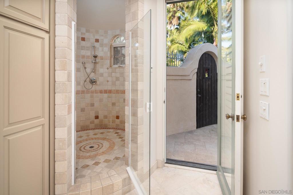 Rancho Santa Fe - Residential