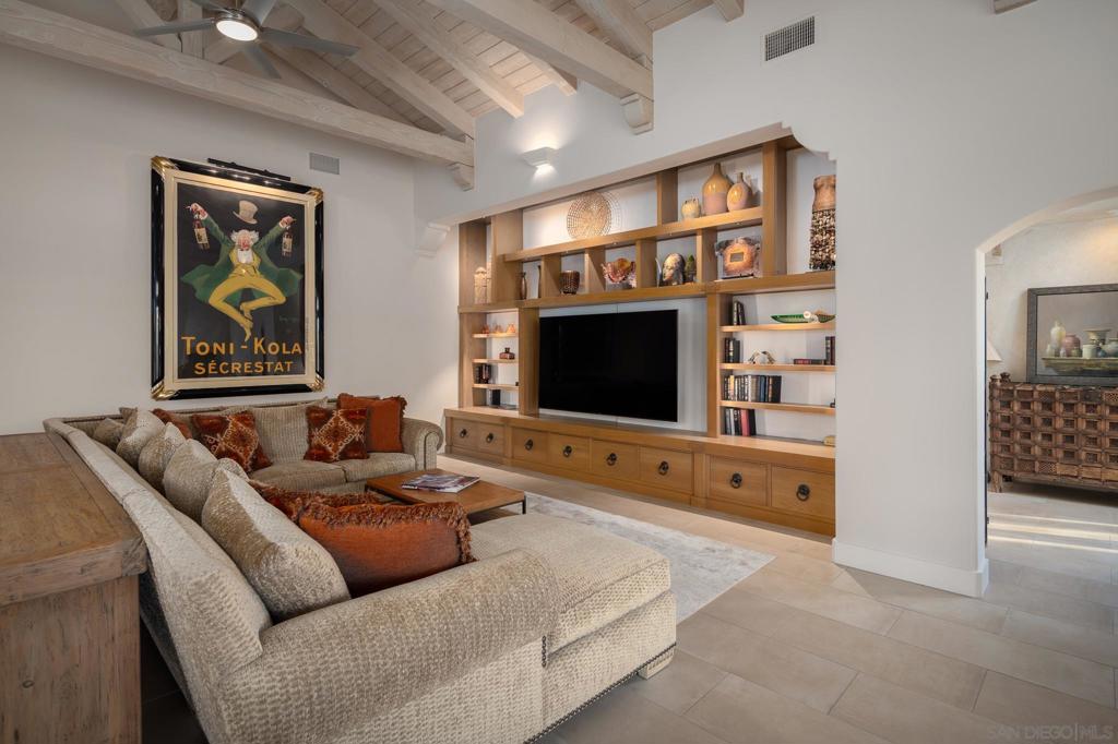 Rancho Santa Fe - Residential