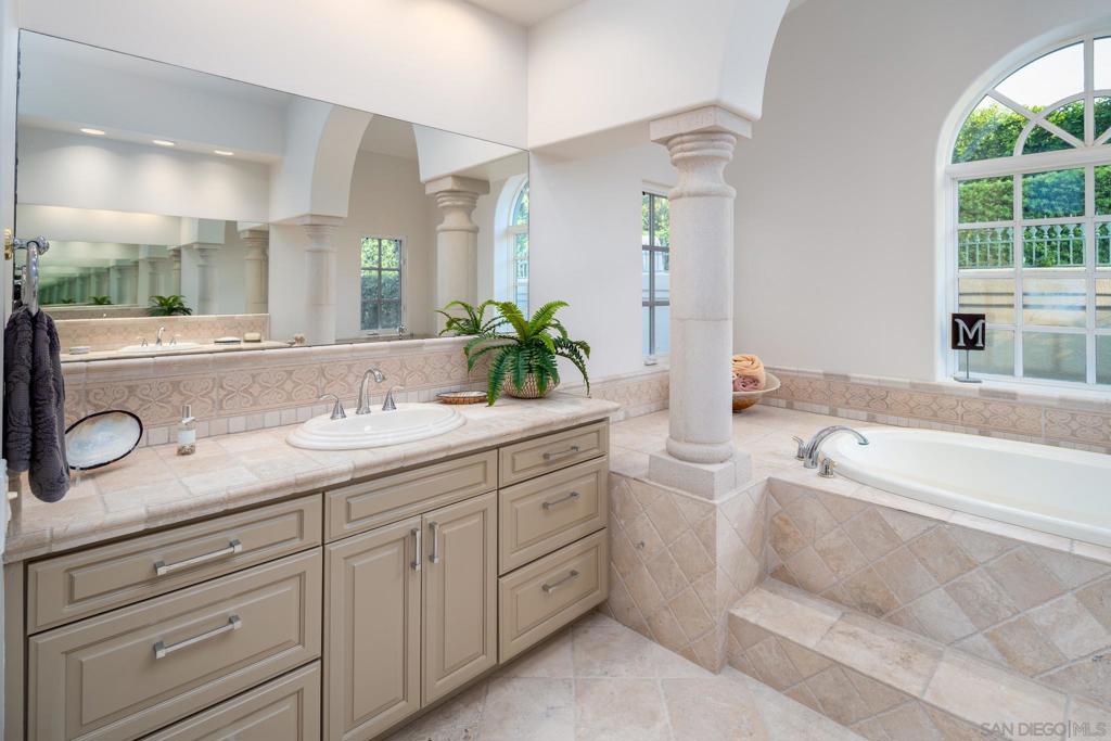 Rancho Santa Fe - Residential