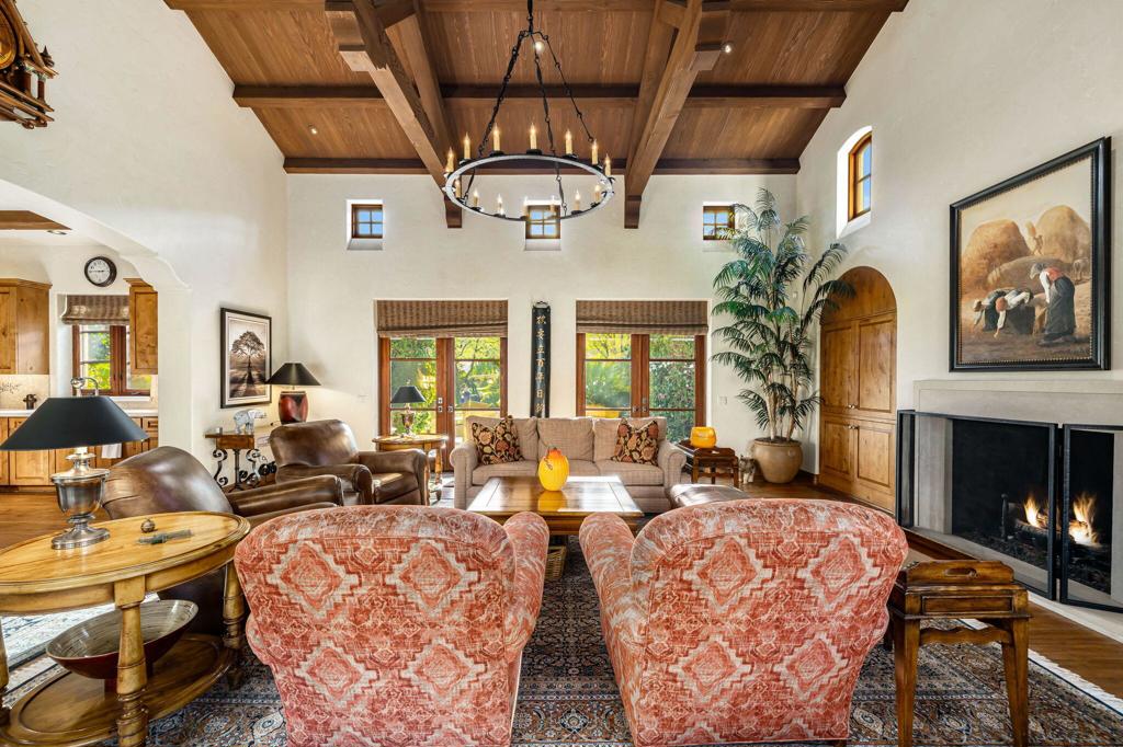 Enclave Mountain Est - Residential