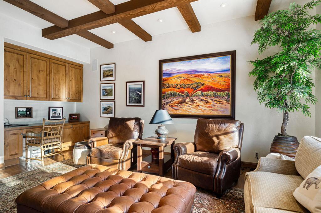 Enclave Mountain Est - Residential