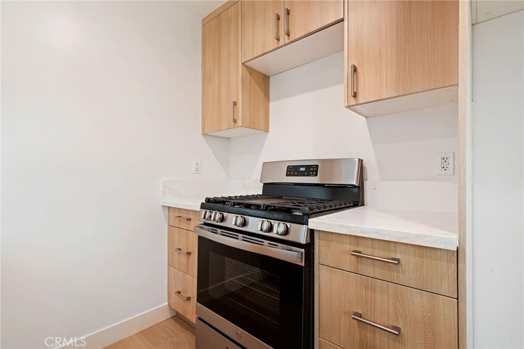 Photo of 10911 Bluffside Drive #23, Studio City, CA 91604 (MLS # SR26123545)
