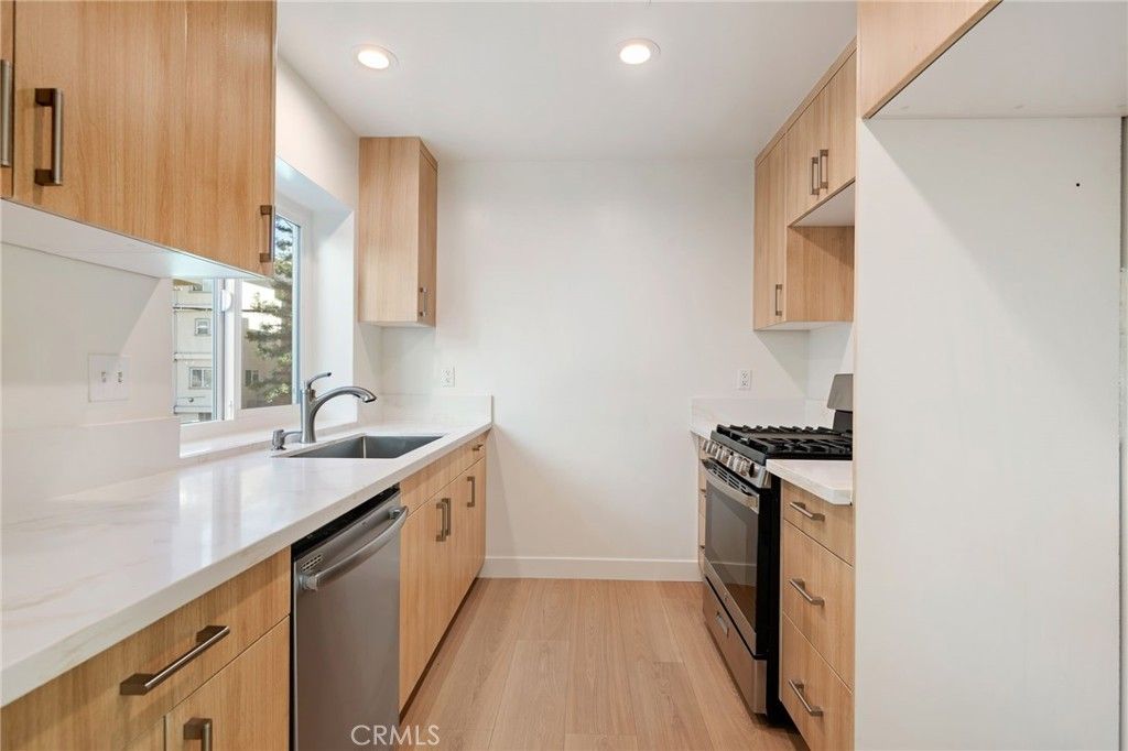 Photo of 10911 Bluffside Drive #23, Studio City, CA 91604 (MLS # SR26123545)