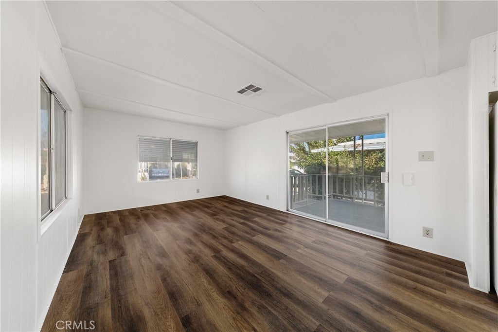 575 S Lyon Avenue 132