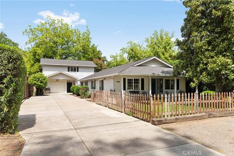 Photo of 1166 E 10th St, Chico, CA 95928 (MLS # SN26092042)