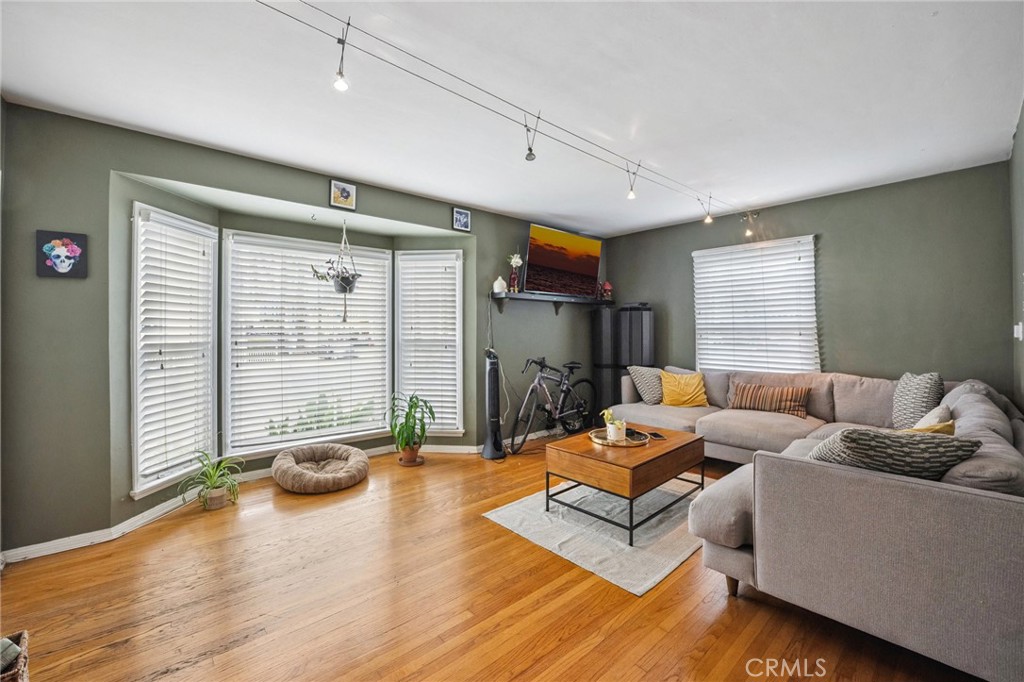102 Lime Avenue 1