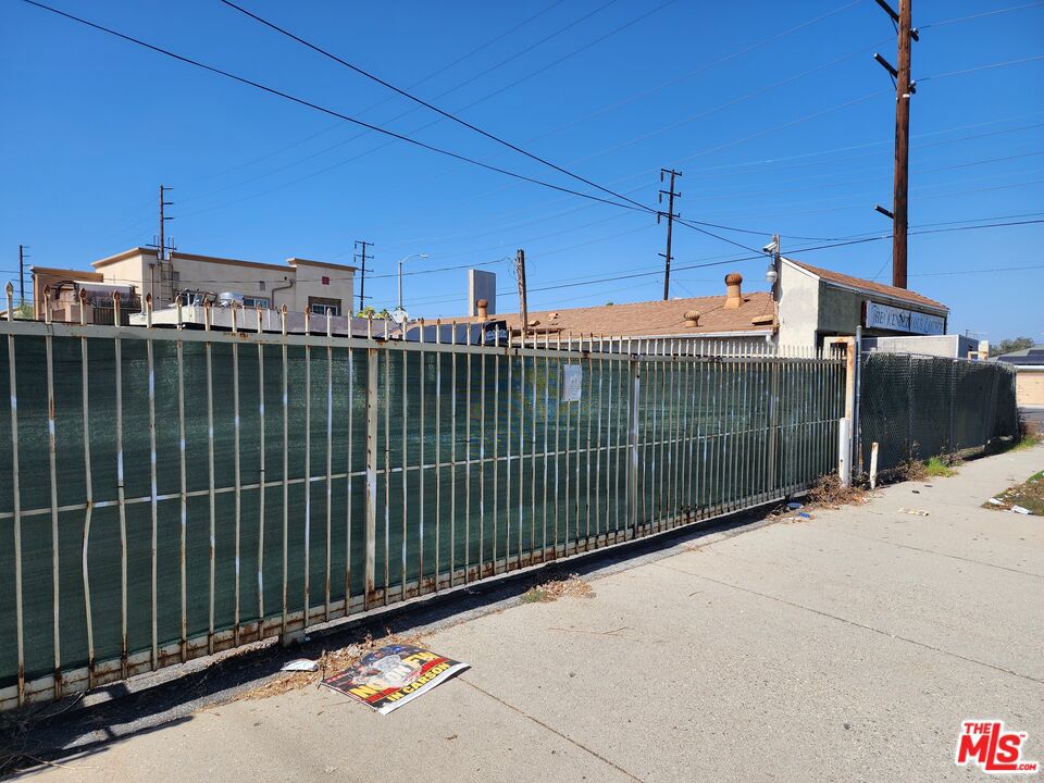 454 E Sepulveda Boulevard