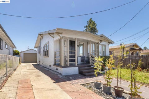 Photo of 2764 78th Ave AVE, Oakland, CA 94605 (MLS # 41152408)