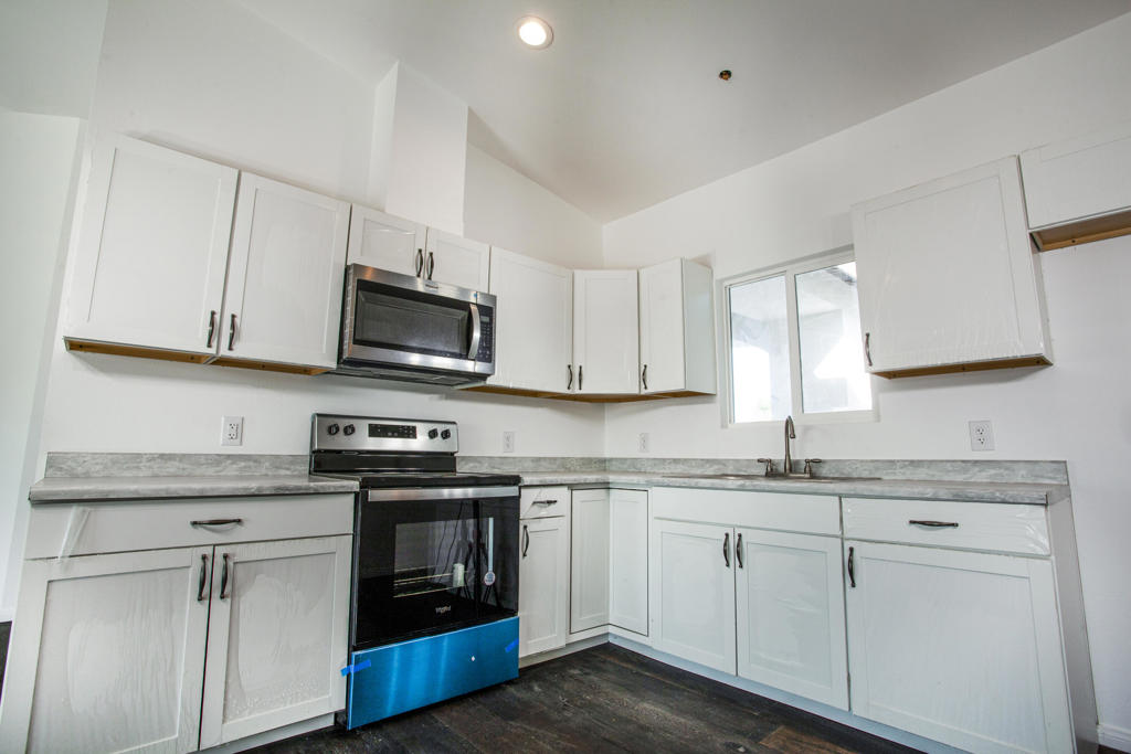 Vista Del Mar - Residential