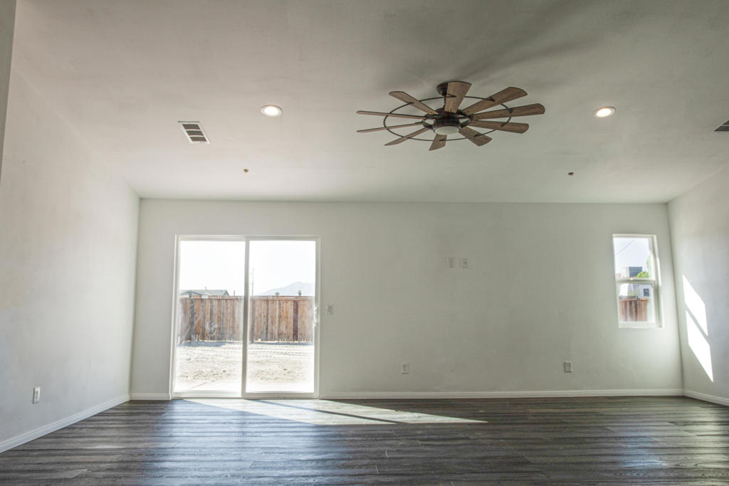 Vista Del Mar - Residential