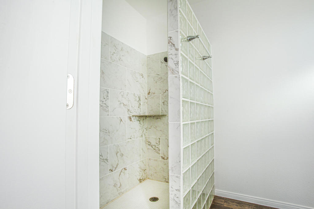 Vista Del Mar - Residential