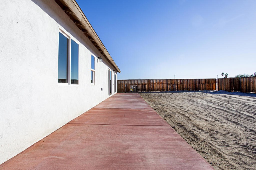 Vista Del Mar - Residential