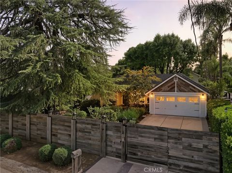 23110 Canzonet St Woodland Hills CA 91367