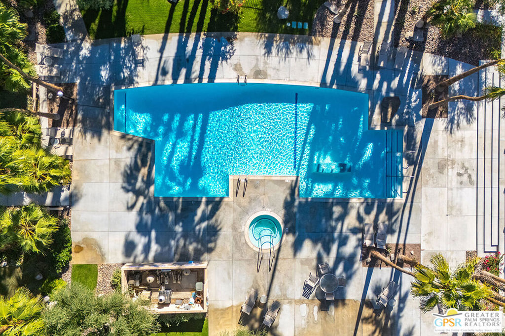 Racquet Club Garden Villas - Residential