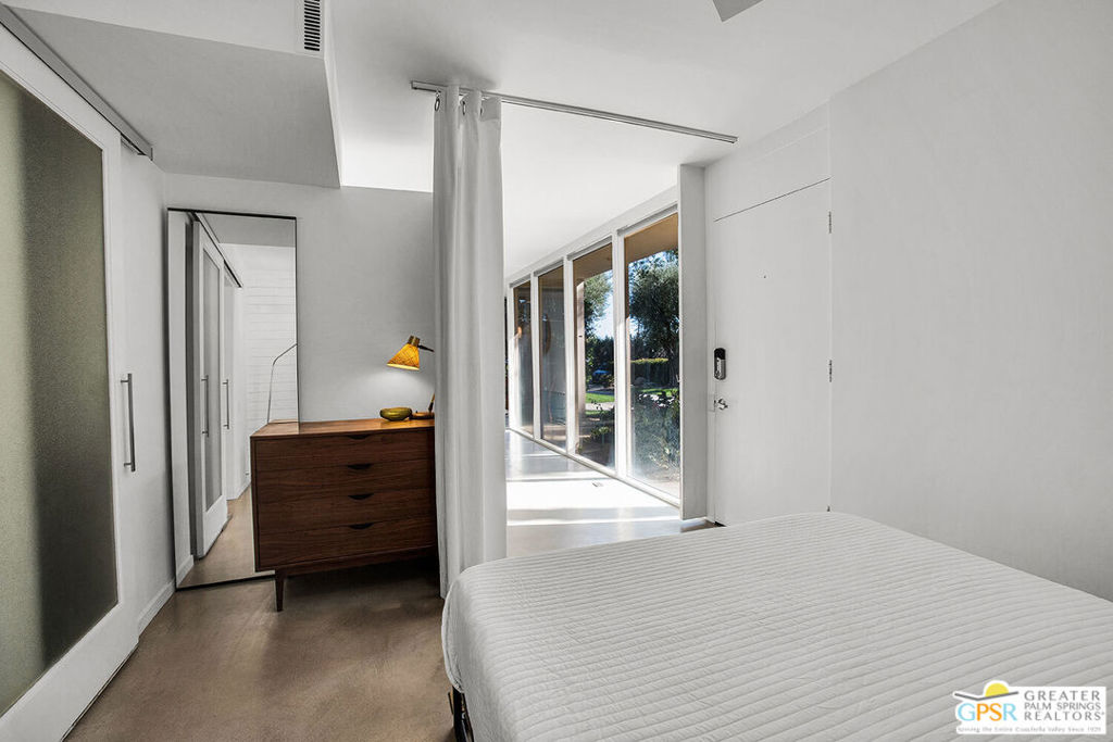 Racquet Club Garden Villas - Residential