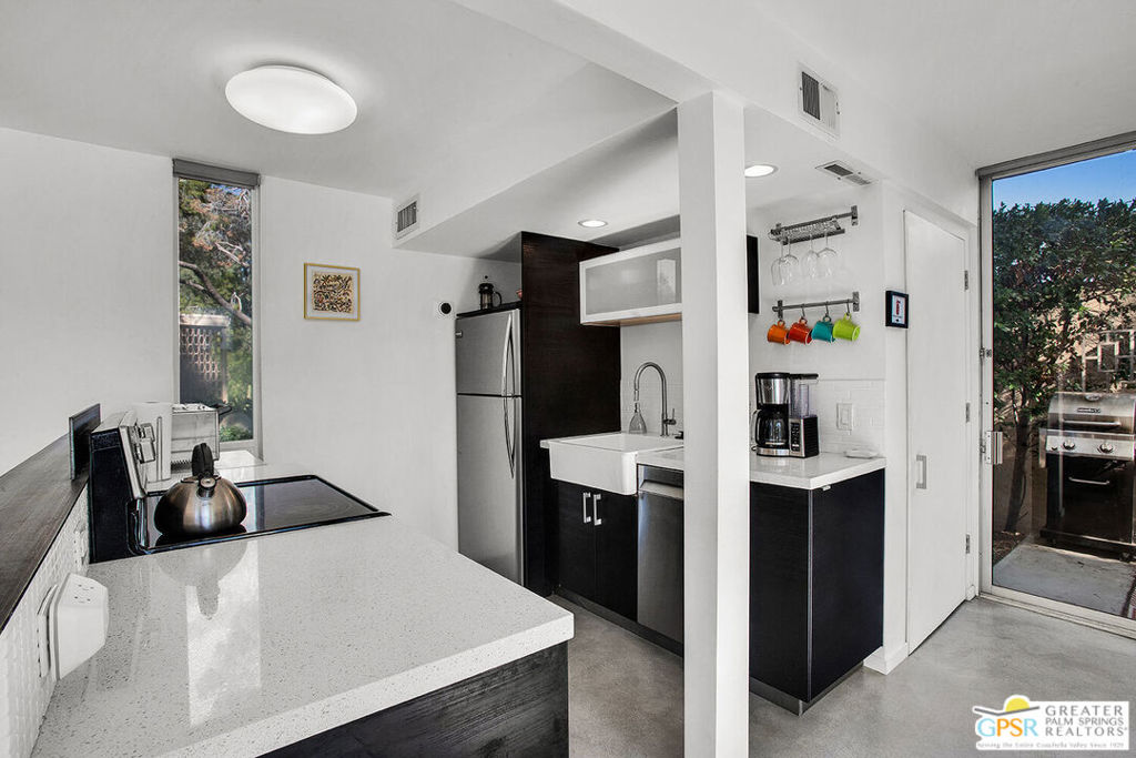 Racquet Club Garden Villas - Residential