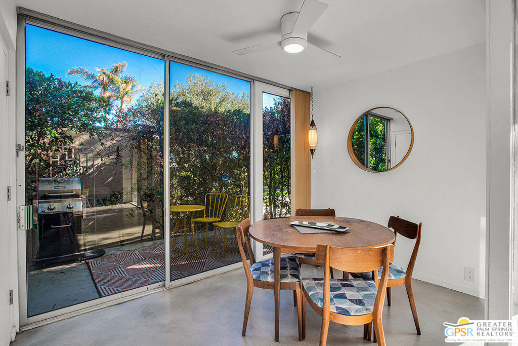 Racquet Club Garden Villas - Residential