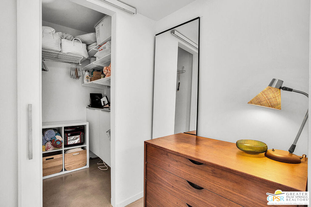 Racquet Club Garden Villas - Residential