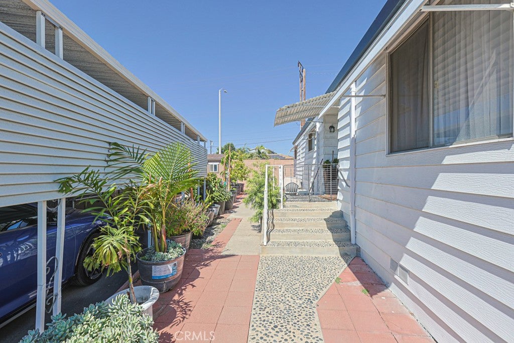15621 Beach 24
