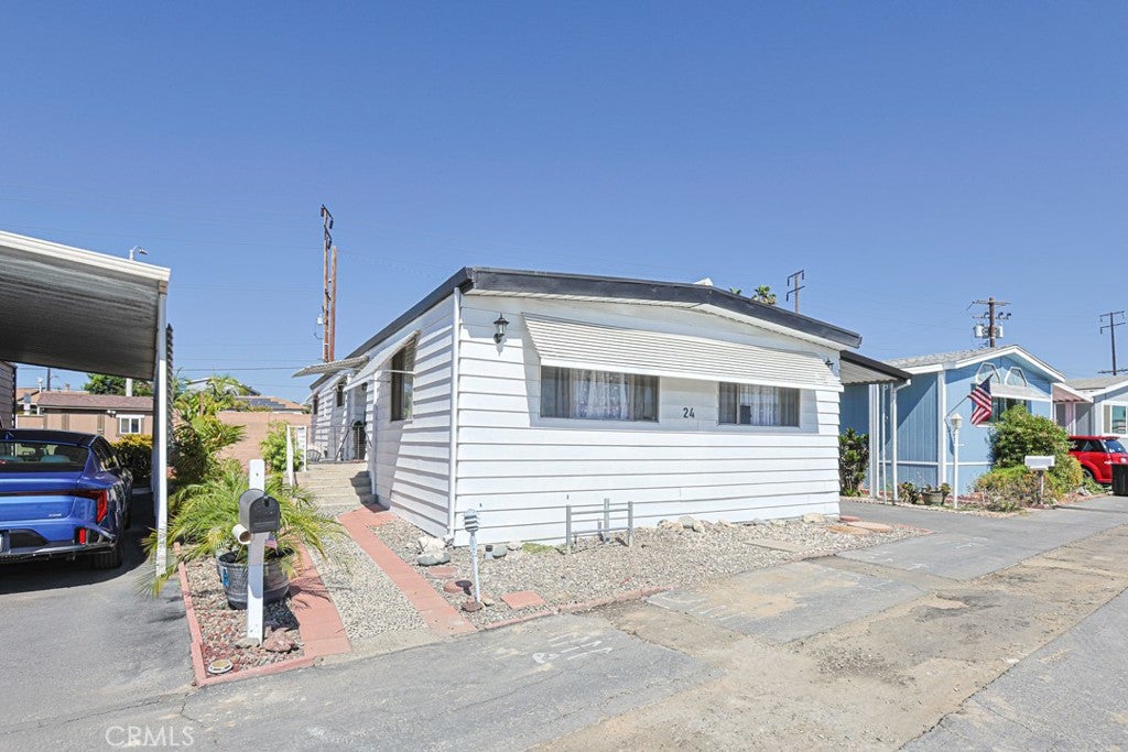 15621 Beach 24