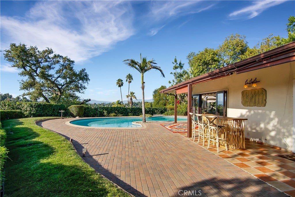 3701 Royal Meadow