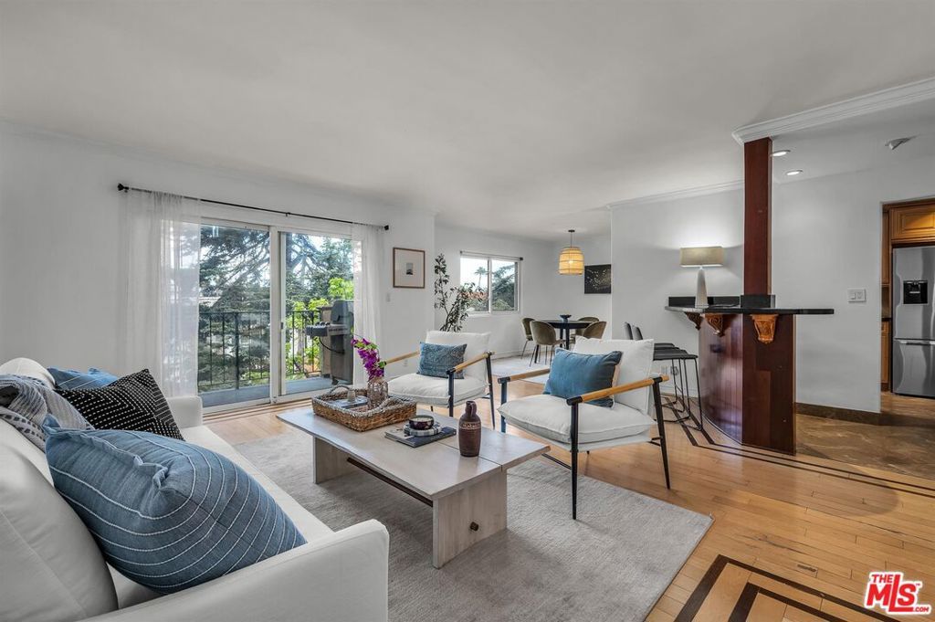 Photo of 914 Lincoln Boulevard #301, Santa Monica, CA 90403 (MLS # 26668009)