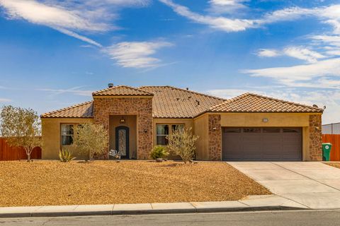 Photo of 8680 Monument View Drive, Yucca Valley, CA 92284 (MLS # 219141231DA)