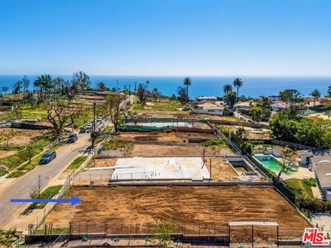 Photo of 381 N Las Casas Avenue, Pacific Palisades, CA 90272 (MLS # 26664369)