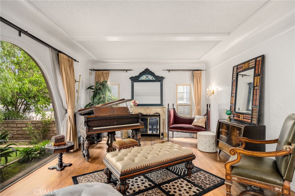 11502 Hadley