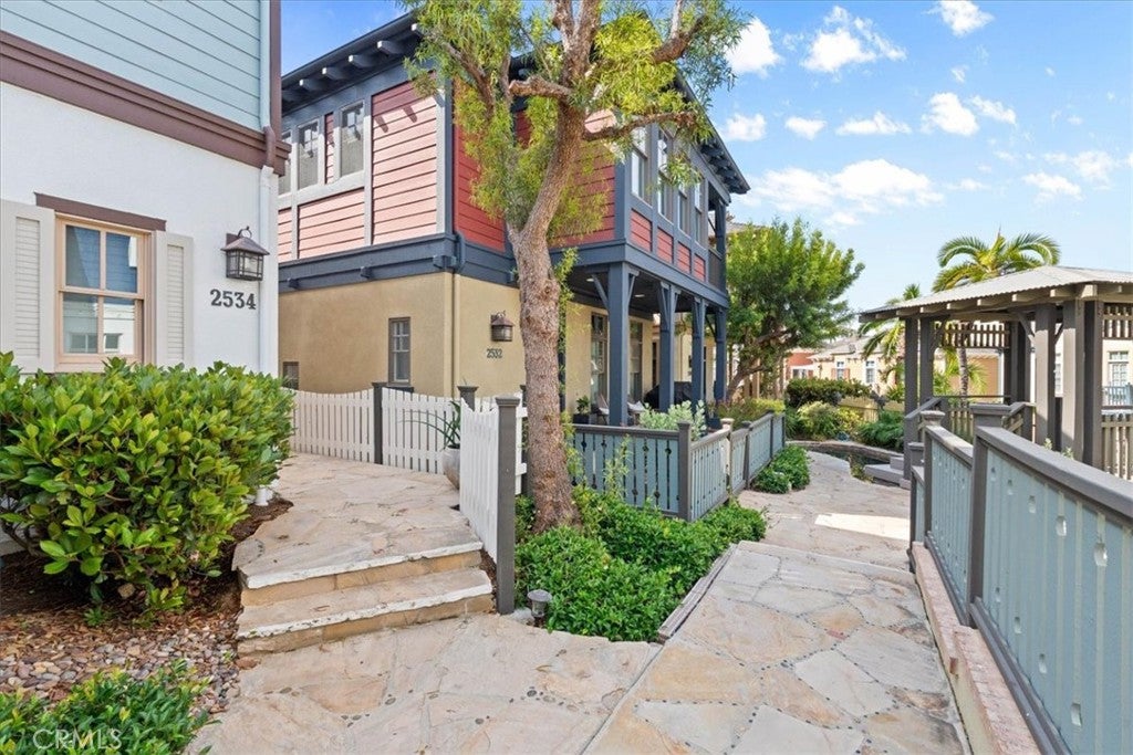 2534 Bungalow Place