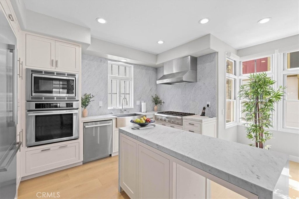 2534 Bungalow Place