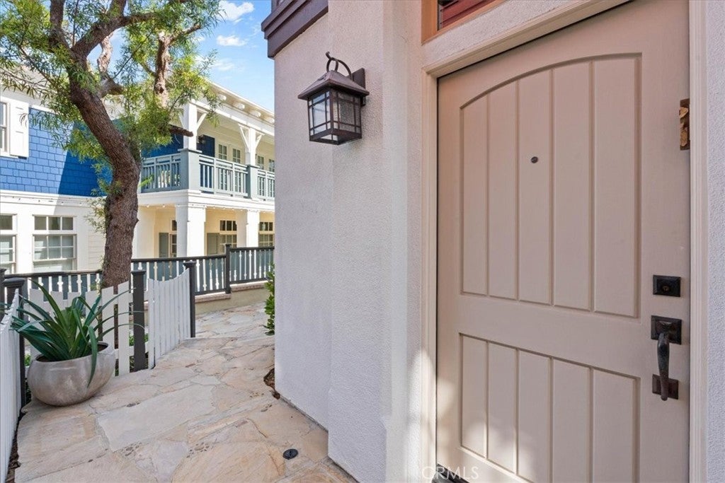 2534 Bungalow Place