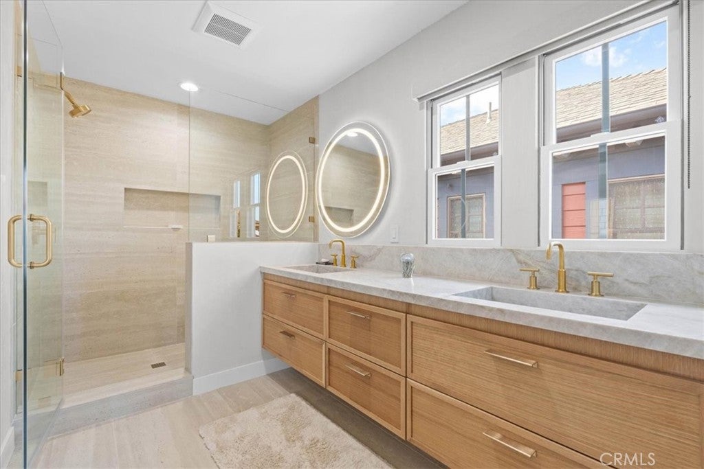 2534 Bungalow Place