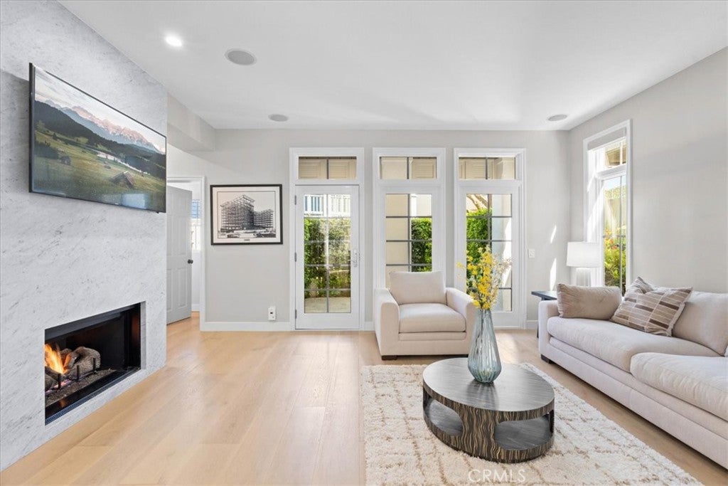 2534 Bungalow Place, Corona Del Mar CA 92625 - Photo 9