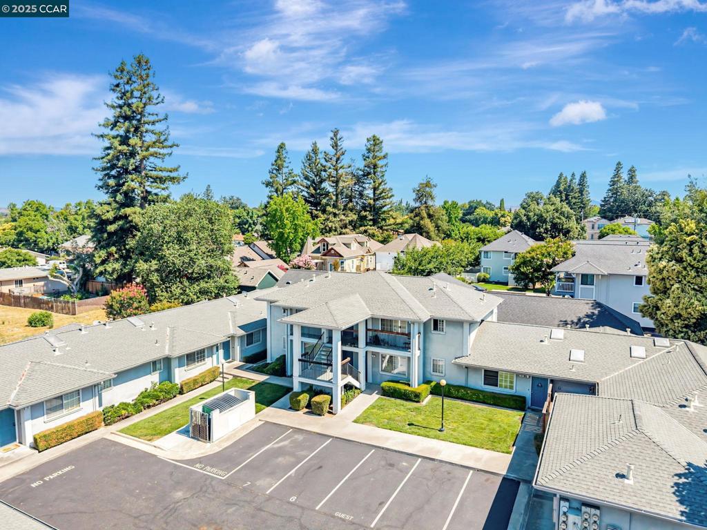 DOWNTOWN - Residential