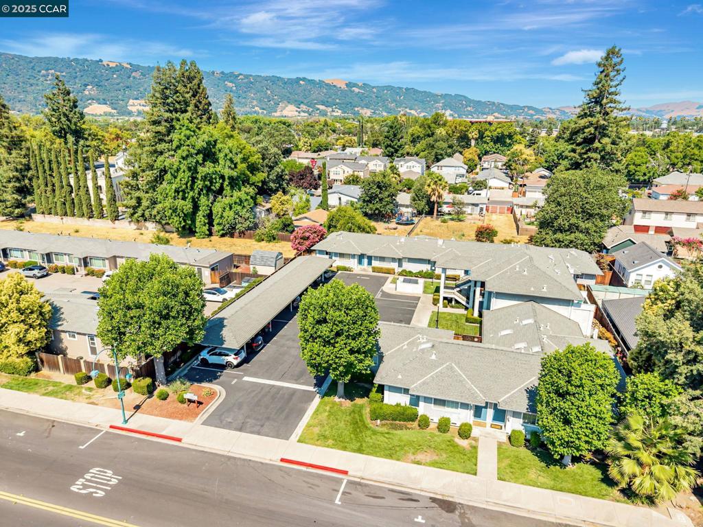 DOWNTOWN - Residential