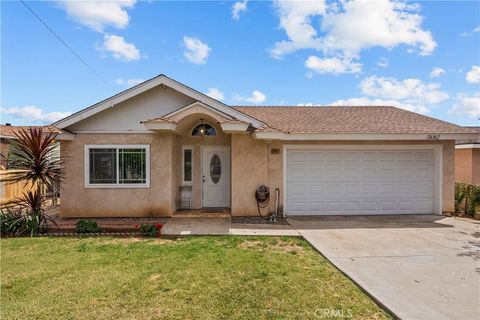 Photo of 34947 Avenue C, Yucaipa, CA 92399 (MLS # BB26090820)