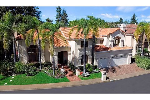 24925 Vista Verenda Woodland Hills CA 91367